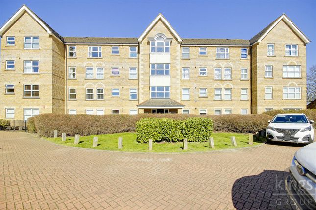 Cobham Close, Enfield 1 bed flat for sale