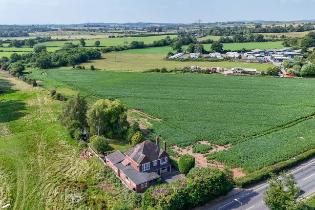 Worcester Road, Upton Warren, B61 5 bed detached house for sale