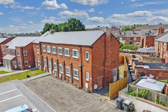Bolsover Street, Hucknall 2 bed terraced house for sale