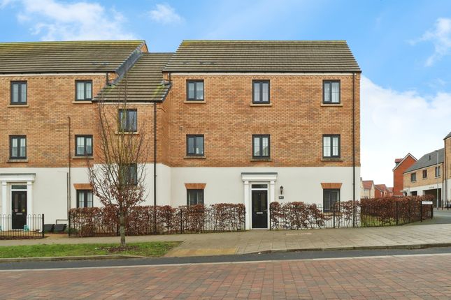 2 bedroom ground floor flat for sale