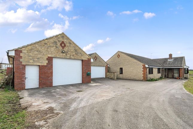 4 bedroom detached bungalow for sale