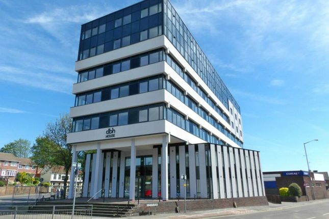 Carlton Square, Carlton, NG4 2 bed apartment for sale