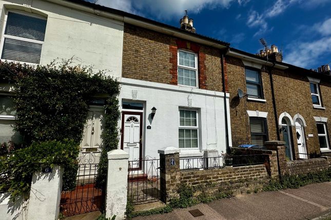 Hope Road, Deal, Kent, CT14 2 bed terraced house for sale