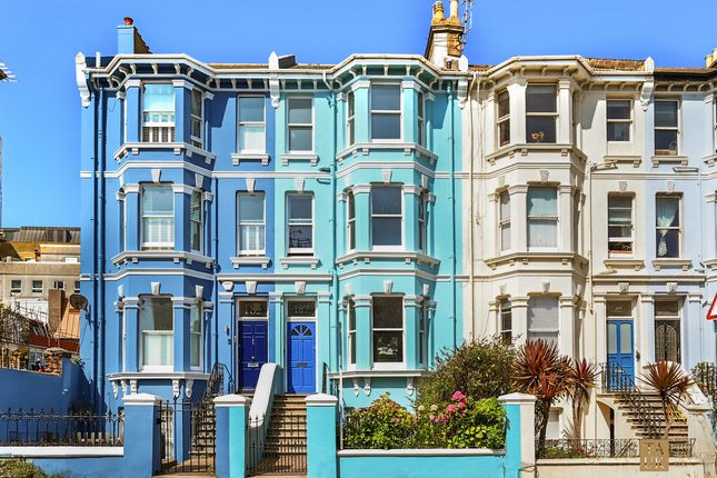 6 bedroom terraced house for sale
