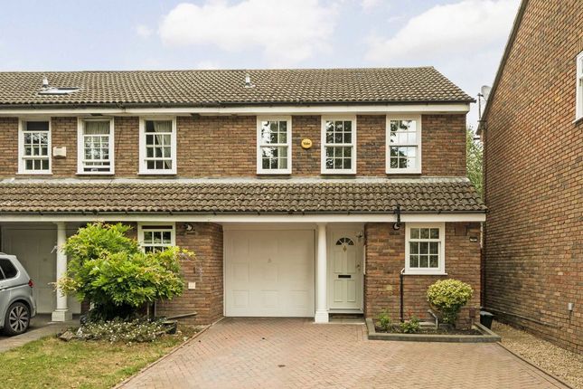 Spring Grove, Hampton TW12 3 bed house for sale