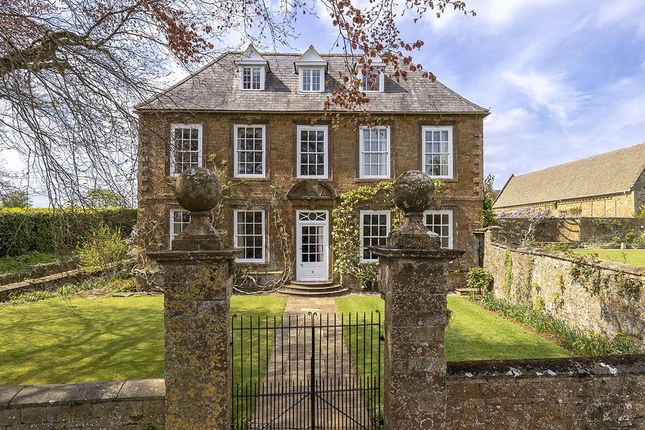 Horley, Banbury, Oxfordshire, OX15 6 bed detached house for sale