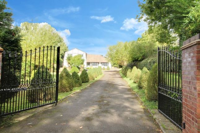 Reynards Road, Welwyn AL6 6 bed detached house for sale
