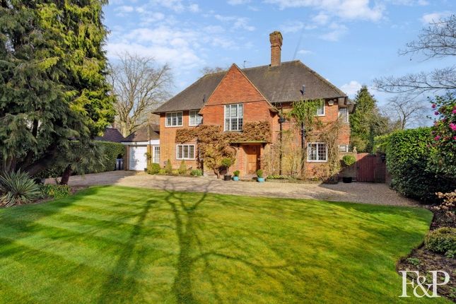 Oval Way, Gerrards Cross 4 bed detached house for sale