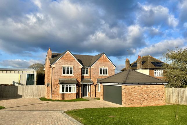 Long Bank, Bewdley, Worcestershire DY12 4 bed detached house for sale