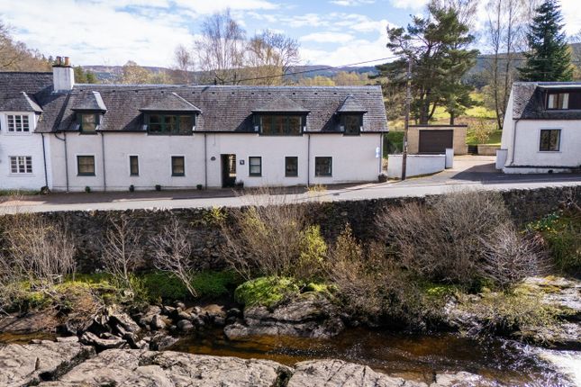 Gray Street, Killin, FK21 4 bed end of terrace house for sale