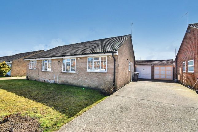 2 bedroom semi-detached bungalow for sale