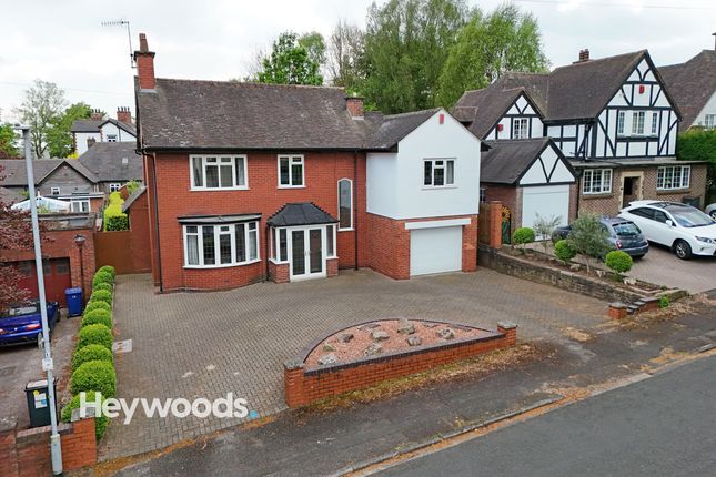 4 bed detached house