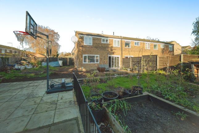 3 bedroom end of terrace house for sale