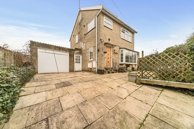 James Street, Leeds, LS19 3 bed detached house for sale