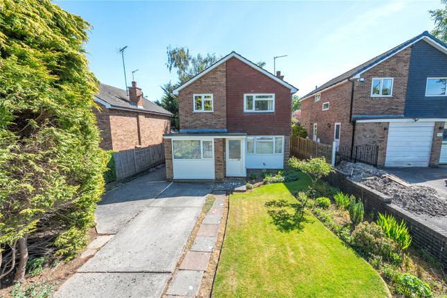 Birkdale Drive, Leeds, West Yorkshire 3 bed detached house for sale