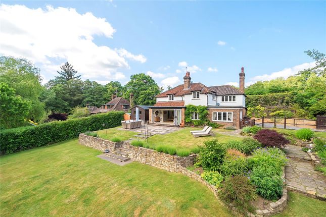 Bell Road, Haslemere, Surrey, GU27 4 bed detached house for sale