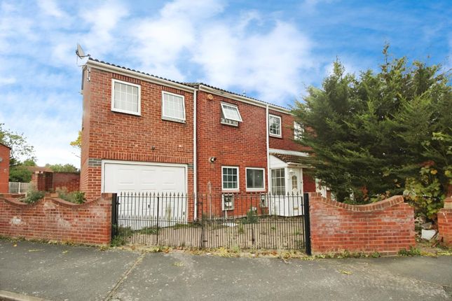 Manordene Road, Thamesmead 5 bed house for sale