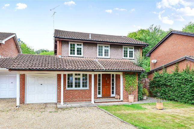 Southern Haye, Hartley Wintney RG27 4 bed detached house for sale