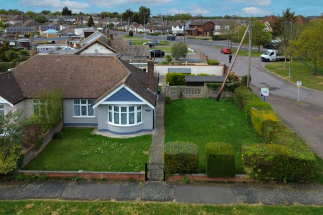 3 bed semi-detached bungalow