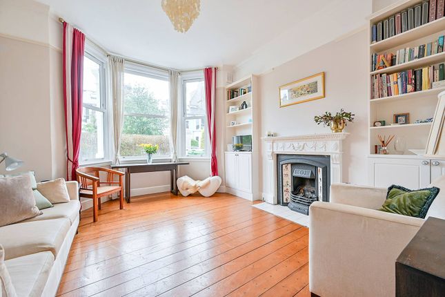 Warbeck Road, Shepherd's Bush... 1 bed flat for sale