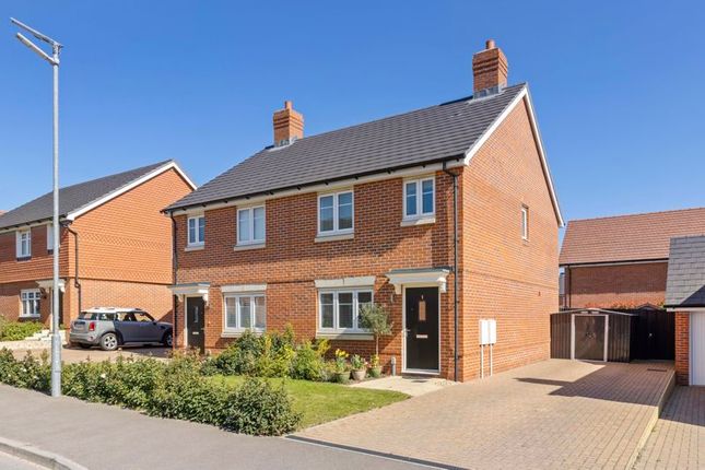 2 bedroom semi-detached house for sale