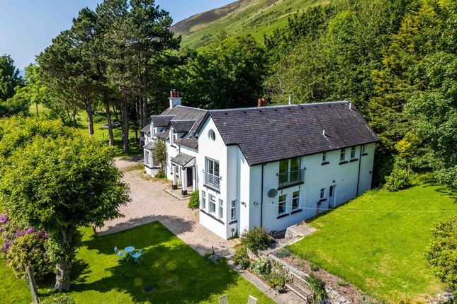 8 bedroom detached house for sale