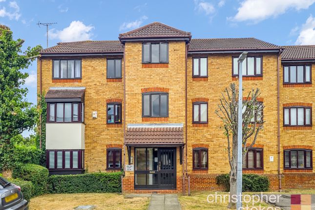 Ashtree Court, Horseshoe Close... 2 bed flat for sale