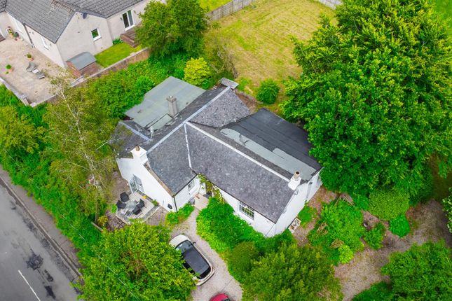 Morningside Road, Newmains 3 bed detached house for sale