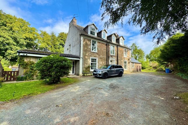 9 Mill Road, Kilbirnie 2 bed flat for sale