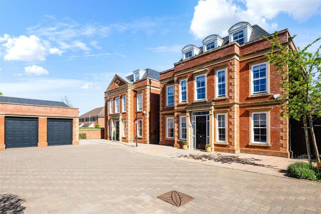 Pine Lodge Way, Epsom 4 bed detached house for sale