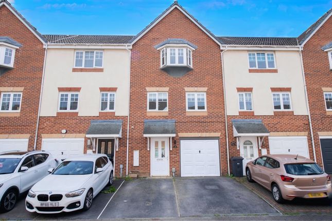 Staunton Park, Hull, HU7 4 bed townhouse for sale