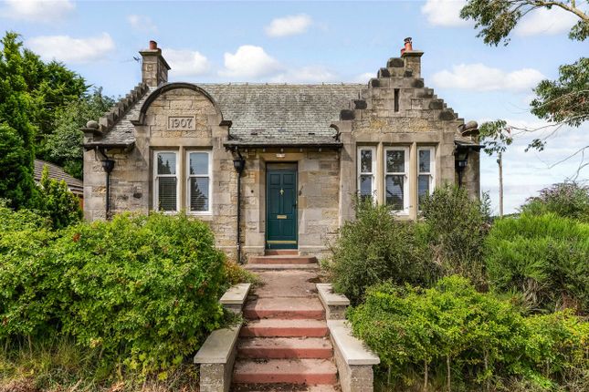 4 bed detached house