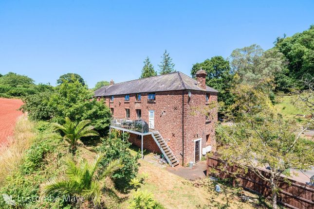 6 bedroom semi-detached house for sale