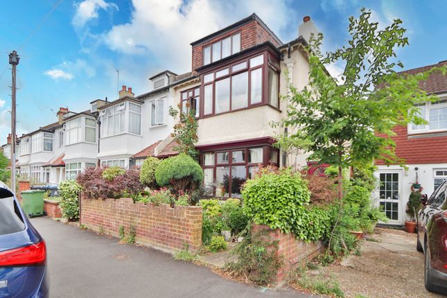 5 bedroom semi-detached house for sale