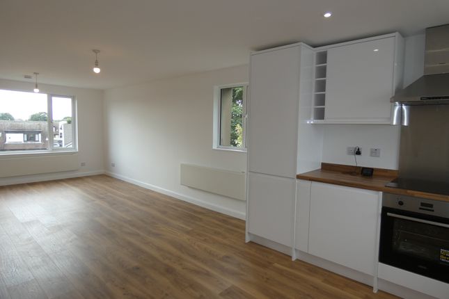 3 bedroom flat for sale