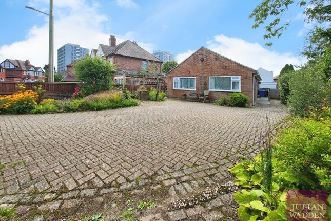 Abbey Grove, Offerton, Stockport, SK1 3 bed bungalow for sale