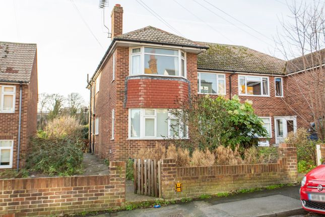 West Cliff Road, Broadstairs, CT10 2 bed flat for sale