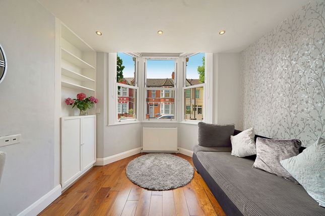 Sandringham Road, NW2 1 bed ground floor flat for sale