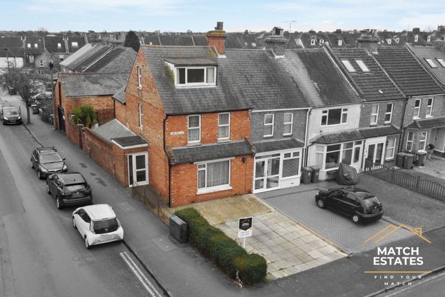 Somerset Road, Folkestone CT19 3 bed end of terrace house for sale