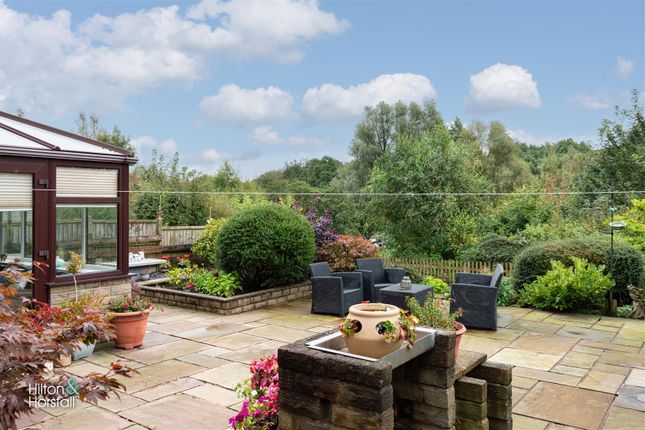 3 bed detached house