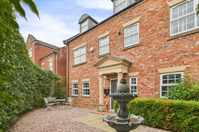 Pollard Drive, Nantwich CW5 6 bed detached house for sale