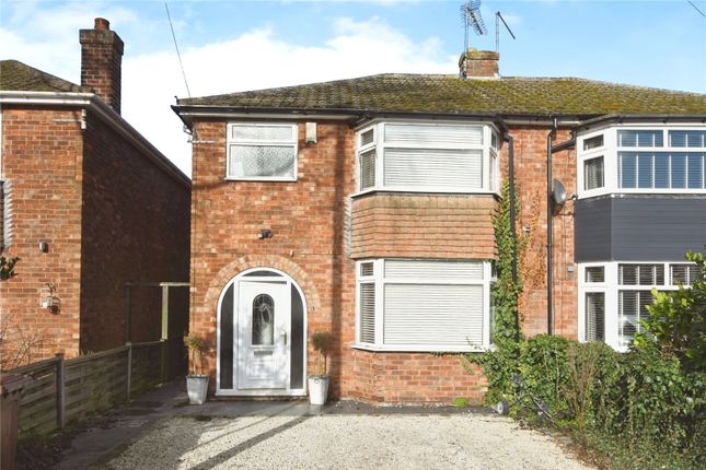 Sunningdale Drive, Lincolnshire LN6 3 bed semi