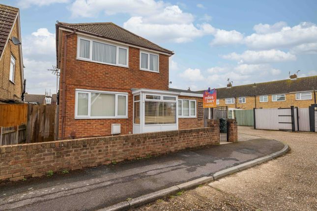 Weavers Way, Ashford, TN23 3 bed detached house for sale