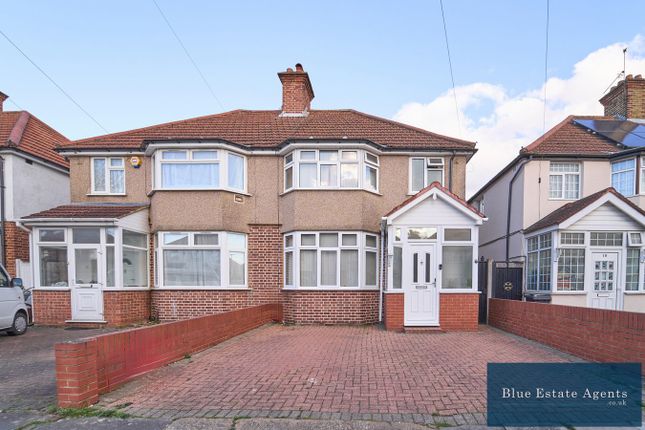 Berkeley Waye, Hounslow, TW5 3 bed semi