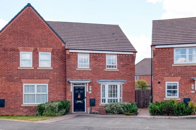 Brick Kiln Way, Baggeridge, DY3 3 bed semi