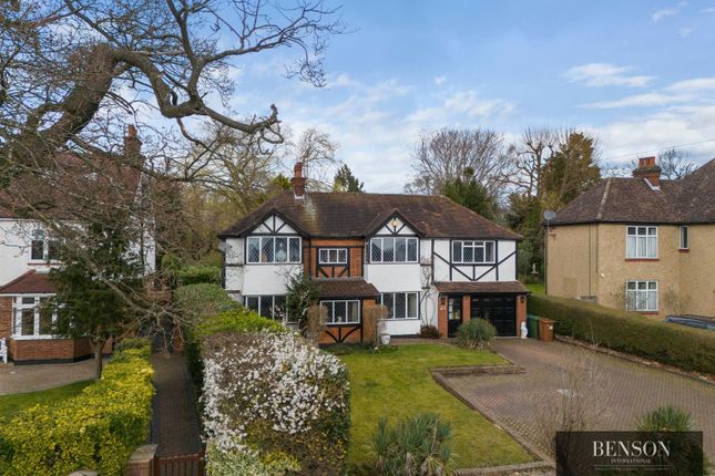 6 bedroom house for sale