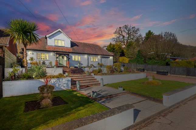 Burton Joyce, Nottingham, NG14 4 bed detached bungalow for sale