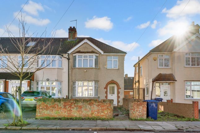 Somerset Road, Southall 3 bed end of terrace house for sale