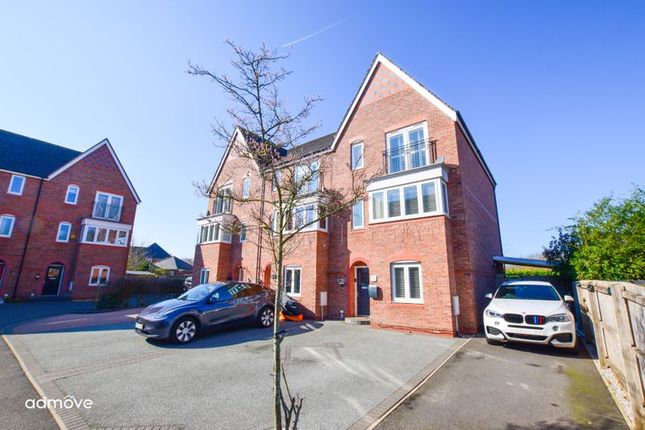 4 bedroom town house for sale