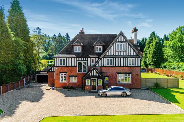 The Glade, Kingswood, Surrey 5 bed detached house for sale